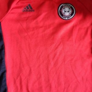 Addida kids soccer shirt.